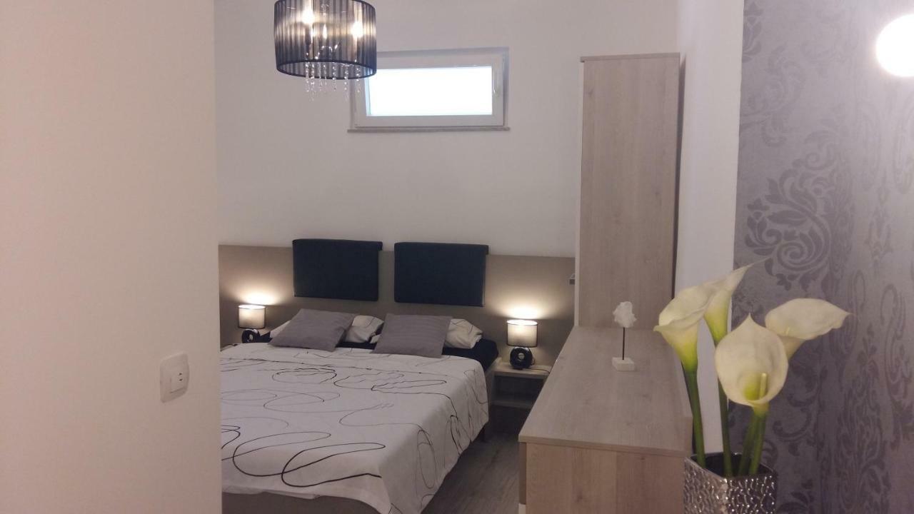Apartment Vila Nina Petrčane Zewnętrze zdjęcie