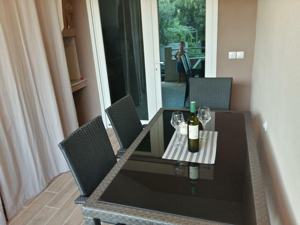 Apartment Vila Nina Petrčane Zewnętrze zdjęcie